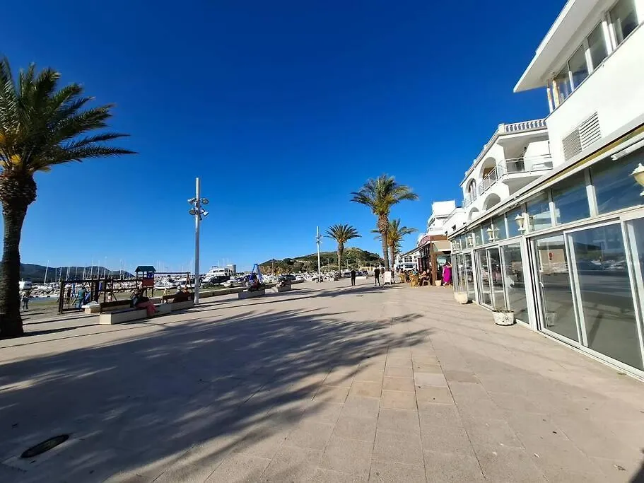 Maritime Promenade, Facing The Port Apartment Llanca 0*,
